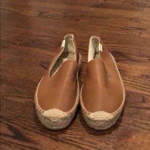 Saludos Tan leather slip on espadrille flats